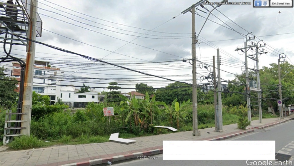 For SaleLandPattanakan, Srinakarin : S-LSKR101 Land for sale, Sri Udom intersection, next to MRT, next to Srinakarin Road, size 4 rai 2 ngan, 704.6 million, 064-959-8900