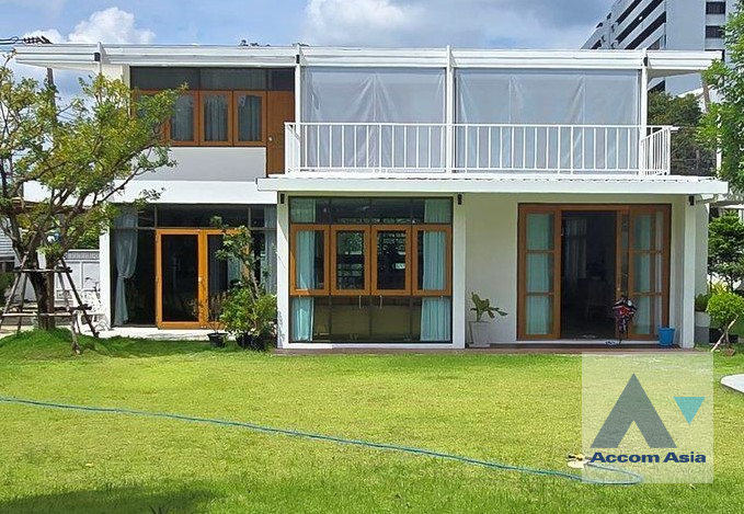 For RentHouseLadprao, Central Ladprao : 🔼🔽 AccomA Home Office 2 Beds House for Rent in Lat Phrao, MRT Lat Phrao