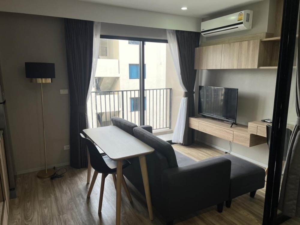 For RentCondoSathorn, Narathiwat : For rent 🔺 Blossom Condo @ Sathorn - Charoenrat 🔺 complete furniture and electrical appliances, near BTS Surasak
