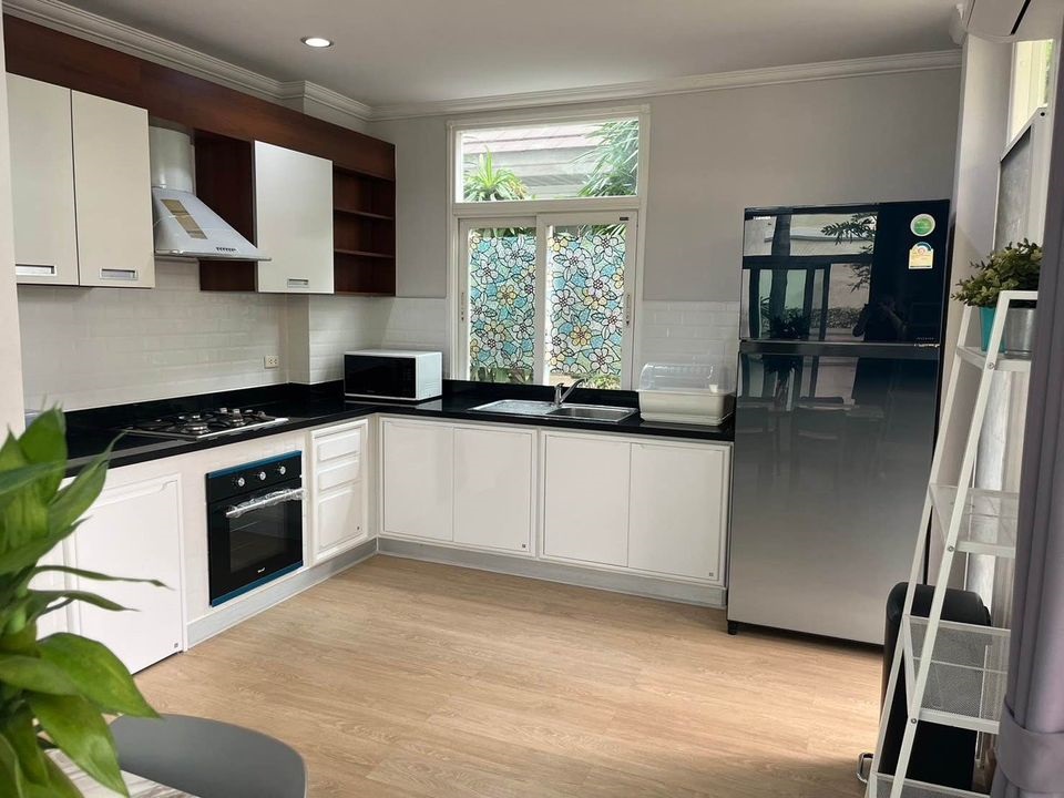 ให้เช่าบ้านเลียบทางด่วนรามอินทรา : ให้เช่า บ้านเดี่ยว 2 ชั้น 60 ตรว. อยู่ ถ.ประดิษฐ์มนูธรรม เลียบด่วนเอกมัย-รามอินทรา