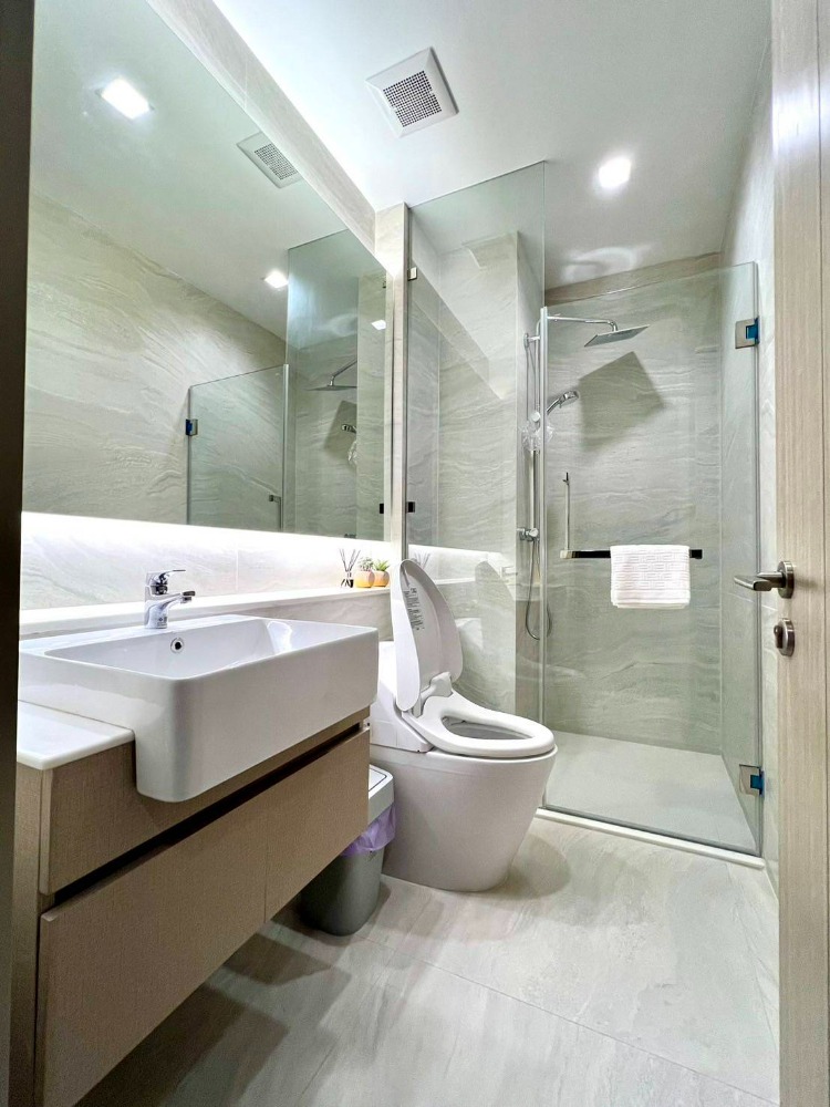 For RentCondoRatchathewi,Phayathai : ✅ DSRI103 ✅ Line : @p2nproperty