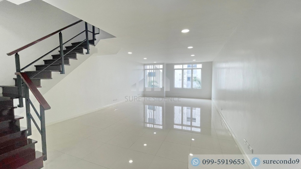 For SaleHome OfficeRatchadapisek, Huaikwang, Suttisan : HK0193😊 For RENT Home Office for rent, 4 floors, 🚪2 bedrooms🚄near MRT Sutthisan🏢Ratchada Ratchada🔔House area: 51.30 sq.wa🔔Usable area: 320 sq.m.💲Sale: 18,500,000฿📞O99-5919653,O65-9423251✅LineID:@sureresidence