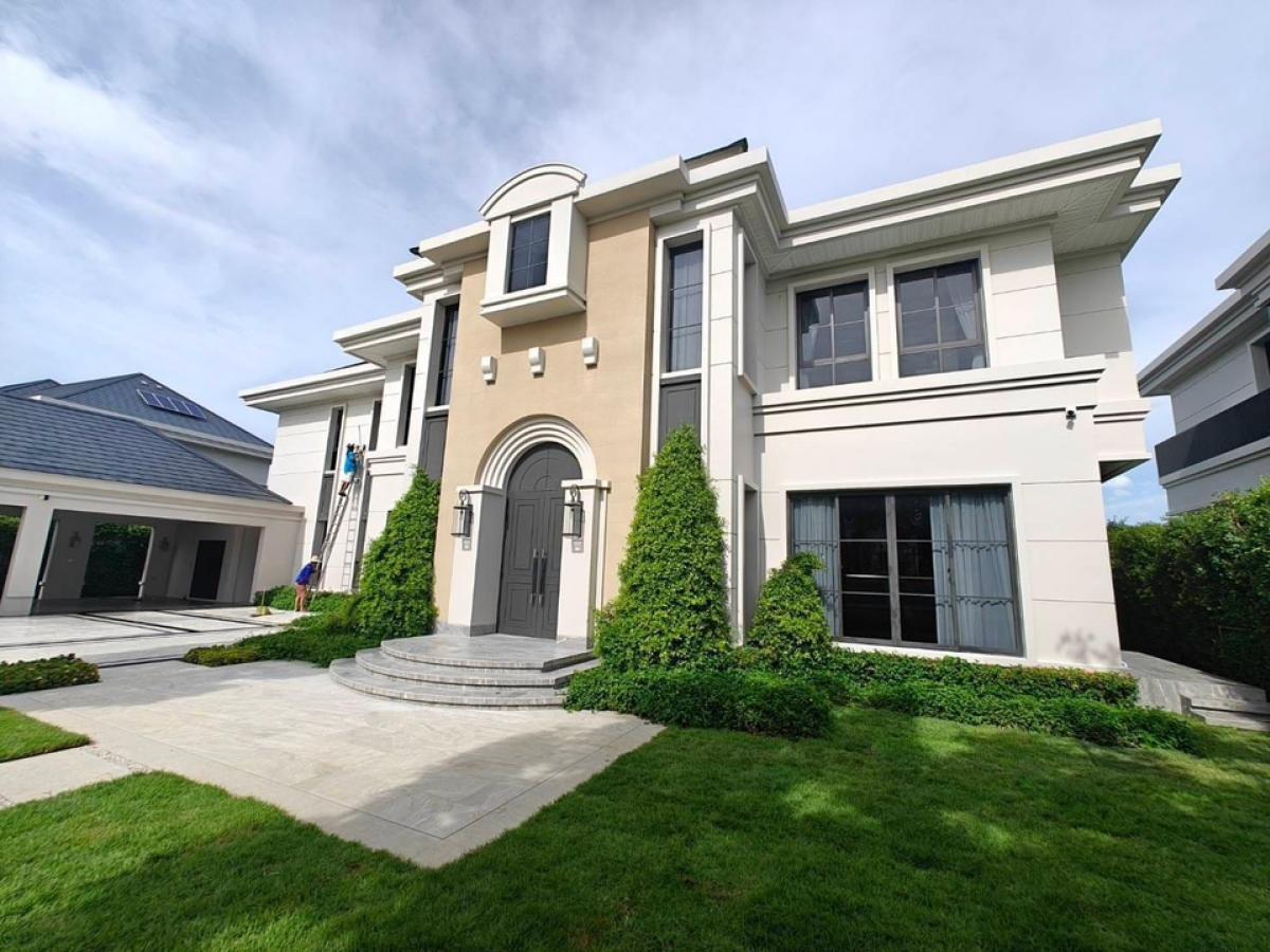For SaleHouseChaengwatana, Muangthong : For Sale: Lake Legend Chaengwattana, lakeside mansion  (New house, just finished decorating)   -Avigon house style, the largest size in the project  -Land area 229.22 square wah  -Usable area 570 square meters