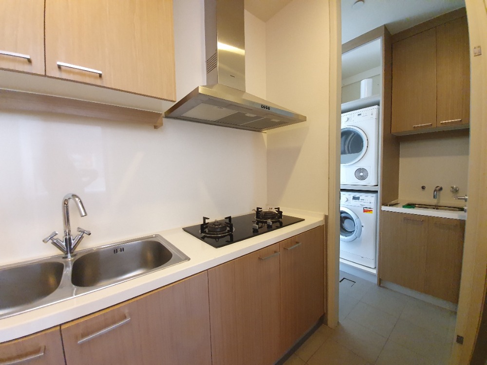 For RentCondoSathorn, Narathiwat : ✨ 👍For rent!! Sukhothai Residences, 3 bedrooms, wide balcony, high floor, beautiful city view, near BTS Sala Daeng, ready to move in