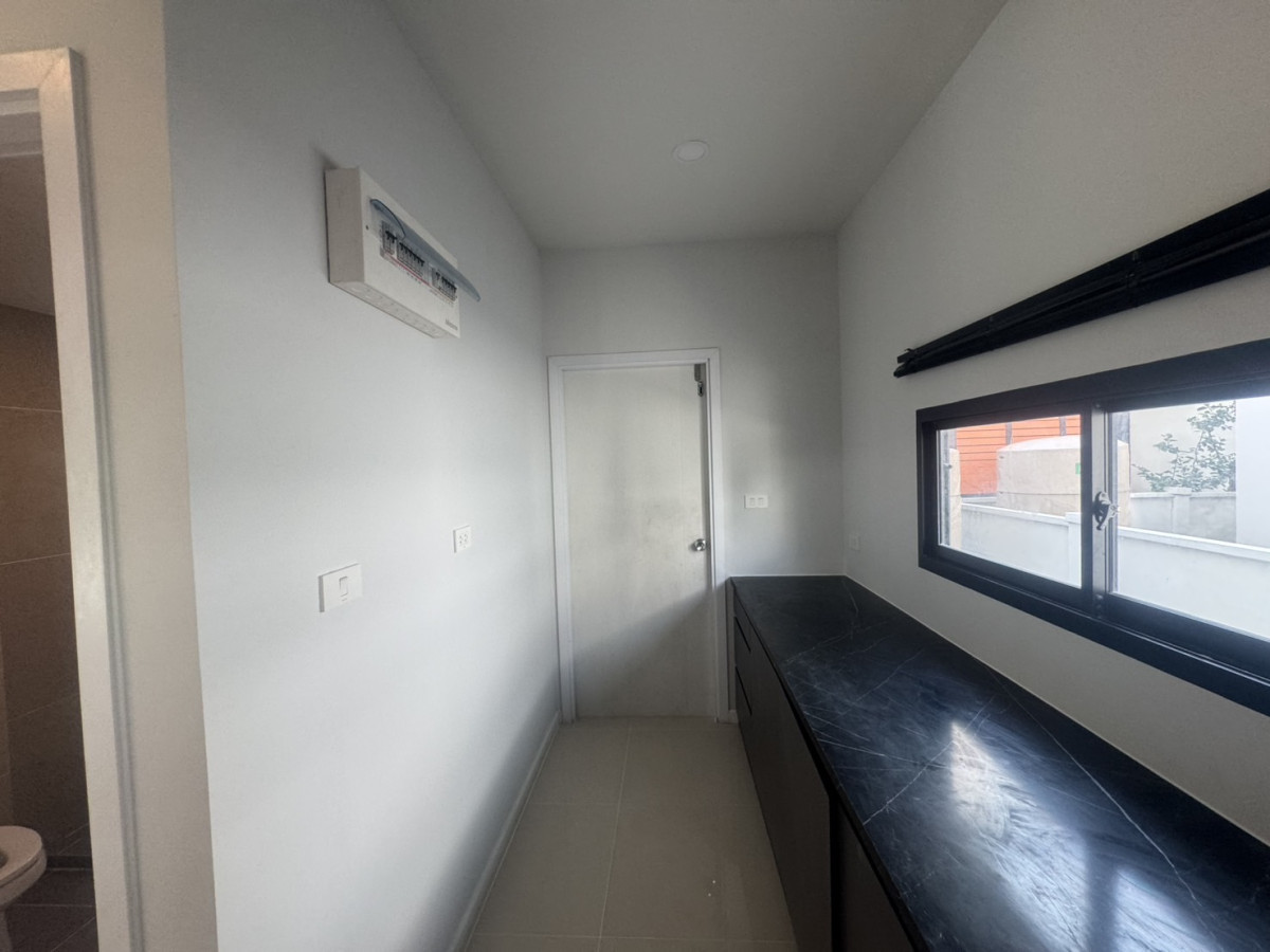 ขายบ้านสมุทรปราการ สำโรง : ขายบ้าน  บริทาเนีย บางนา-สุวรรณภูมิ กม.26 บางบ่อ บางบ่อ สมุทรปราการ CX-150460