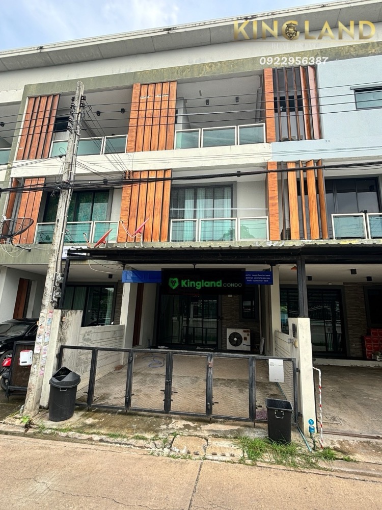 For RentTownhomeNawamin, Ramindra : For rent/sale, 3-storey townhouse, Bloc Office, Ram Intra 39, Home Office, interior decoration, Loft style, only 100 meters from Saphan Mai-Sukhaphiban 5 Road, 3 bedrooms, 3 bathrooms, the house is divided into several glass rooms, rent 25,000 baht/month
