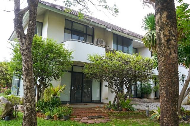 For SaleHouseChaengwatana, Muangthong : For sale, 2-storey single house, corner house, 393 sq.w., Khrueasatayai Village, Muang Thong Thani area, Pak Kret, on Tiwanon Road, behind Muang Thong, near Chaeng Watthana, Pak Kret, Impact Muang Thong Thani, Si Saman Expressway, near BTS Krarai Intersec