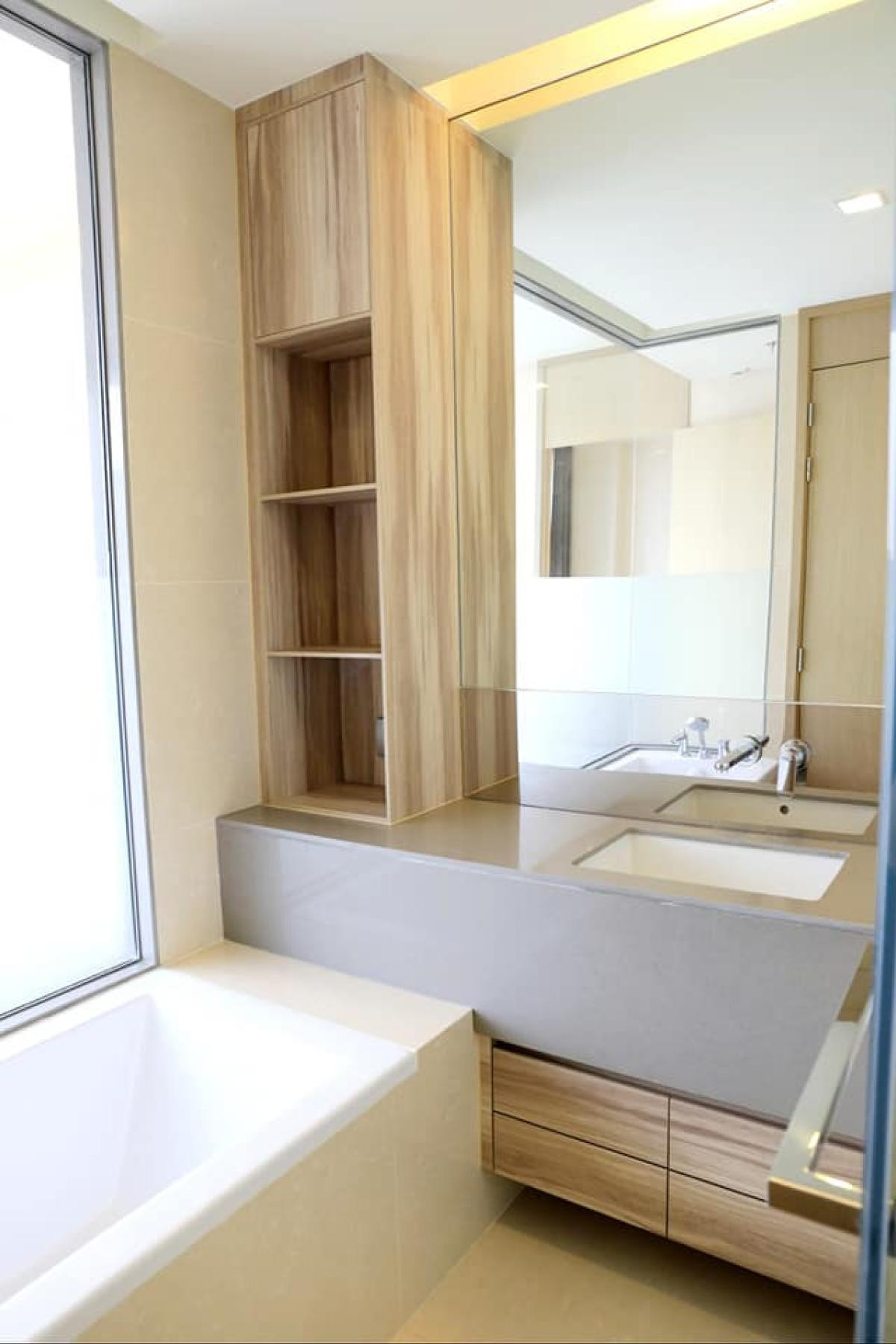 For SaleCondoSukhumvit, Asoke, Thonglor : For Sale Condo , The Esse Asoke , BTS-Asok , Khlong Toei Nuea , Watthana , Bangkok  CX-21660