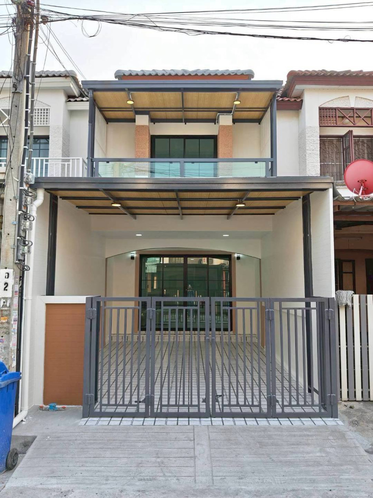 ขายทาวน์โฮมนนทบุรี บางใหญ่ บางบัวทอง : ขายทาวน์เฮ้าส์/ทาวน์โฮม บ้านนันทิชา 4 ไทรน้อย ไทรน้อย นนทบุรี   CX-145009