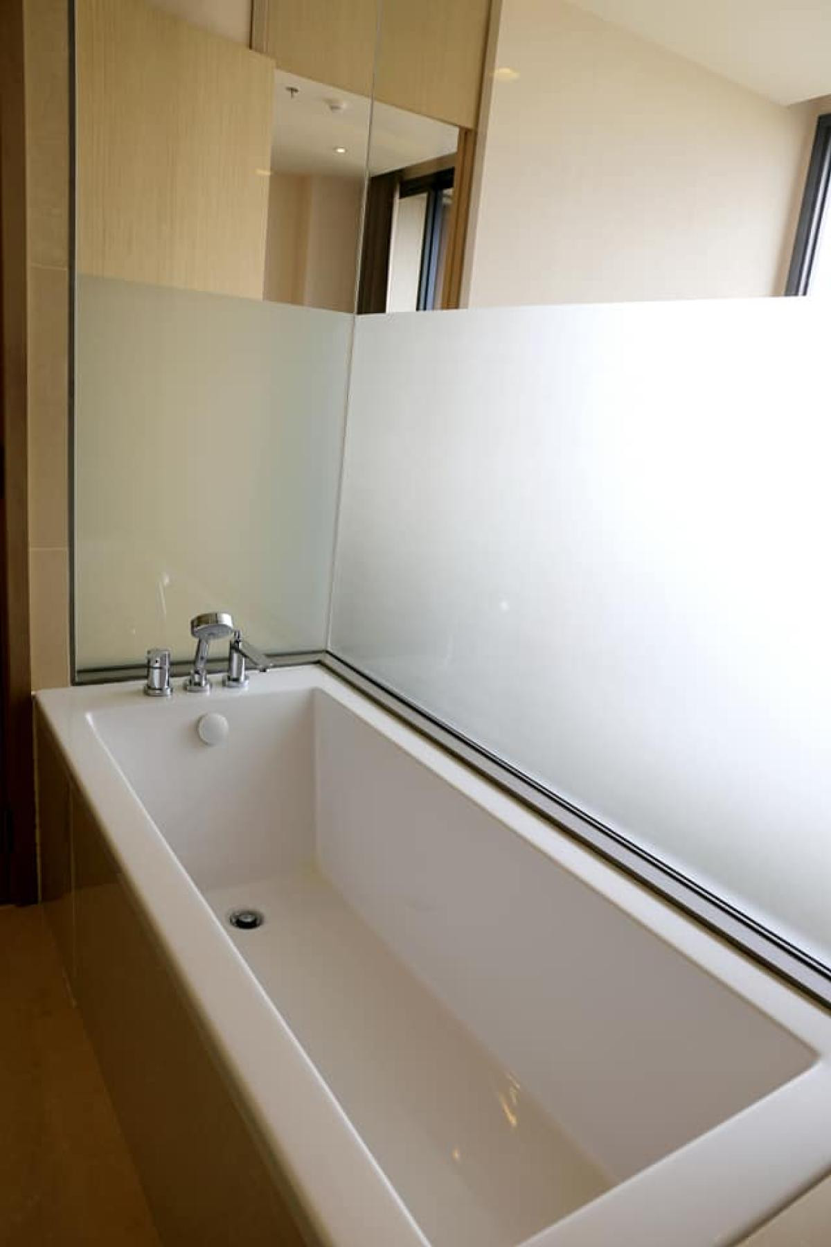 For SaleCondoSukhumvit, Asoke, Thonglor : For Sale Condo , The Esse Asoke , BTS-Asok , Khlong Toei Nuea , Watthana , Bangkok  CX-21660