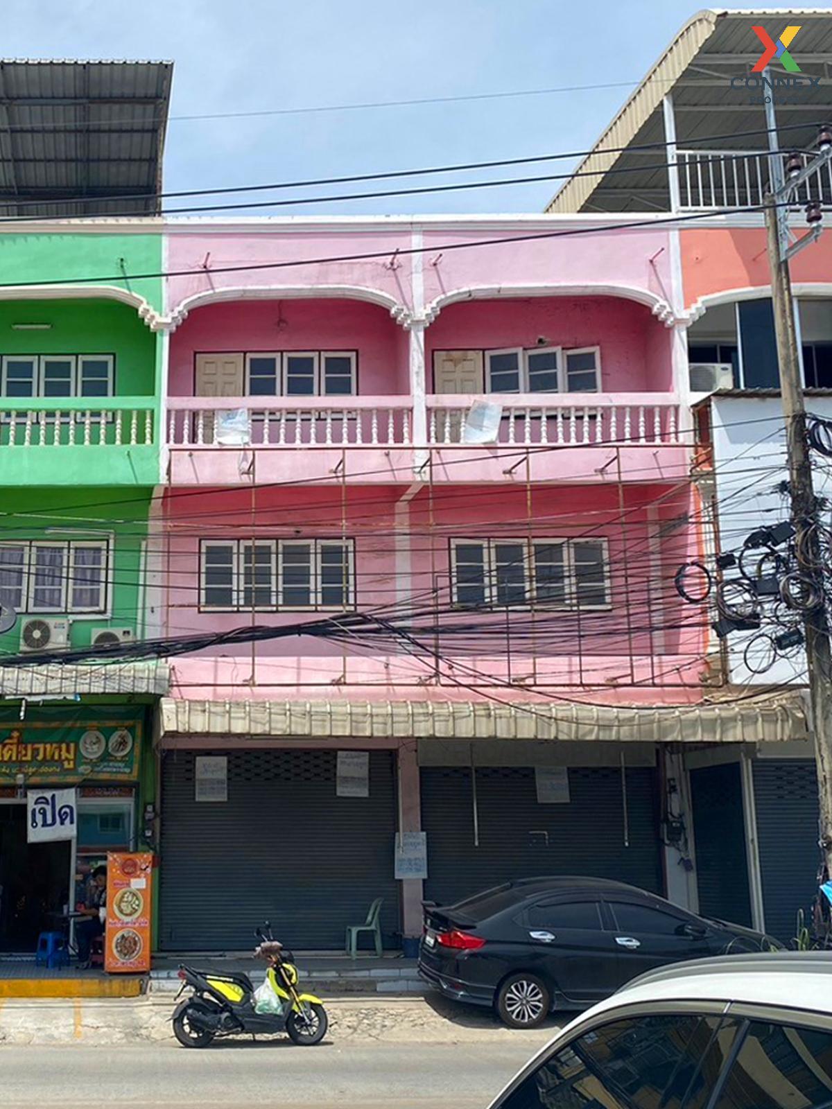For SaleShop HousePattaya, Bangsaen, Chonburi : For Sale 3-story commercial building, Udomkitta Road, Sriracha , Nong Kham , Si Racha , Chon Buri , CX-104021