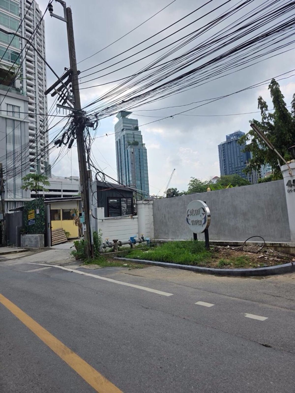 ขายที่ดินสุขุมวิท อโศก ทองหล่อ : ที่ดินสุขุมวิท 59 พื้นที่ 429 ตรว. สำหรับโครงการ High Rise 600 ม. จาก BTS ทองหล่อ สามารถสร้างอาคารสูงที่มีความสูงกว่า 200เมตร