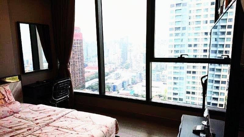 ขายคอนโดพระราม 9 เพชรบุรีตัดใหม่ RCA : รหัสทรัพย์ Bh0461 ดิ เอส แอท สิงห์ คอมเพล็กซ์ ห้องขนาด 48.14 ตร.ม. แบบ 1 ห้องนอน 1 ห้องน้ำ ชั้น 26