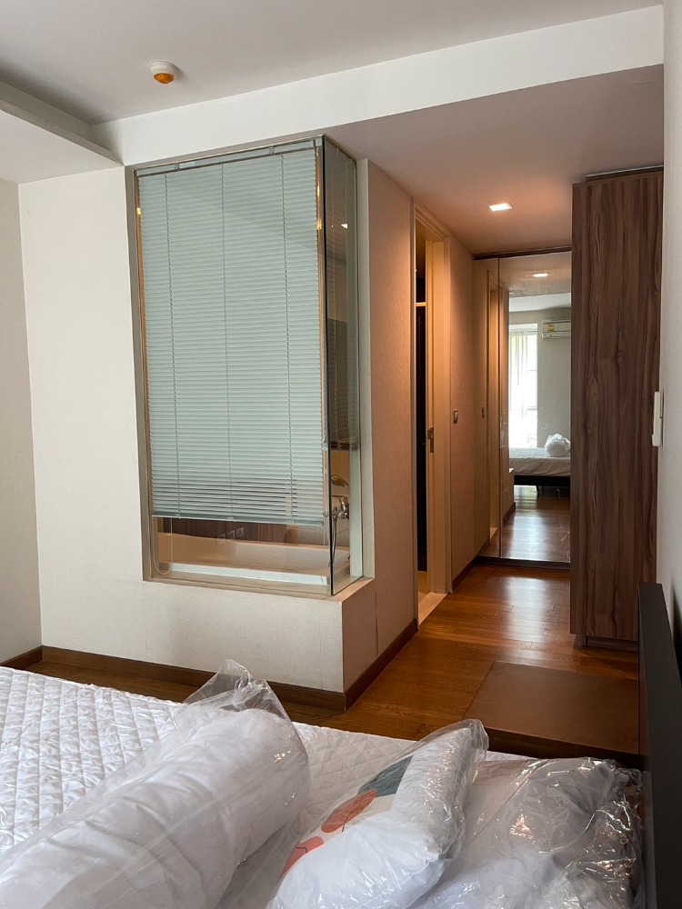 ขายคอนโดสุขุมวิท อโศก ทองหล่อ : ขายคอนโด เวีย สุขุมวิท 31 เฟอร์ครบ วิวสวน ห้องหัวมุม  ตกแต่งครบ (S15-22220)