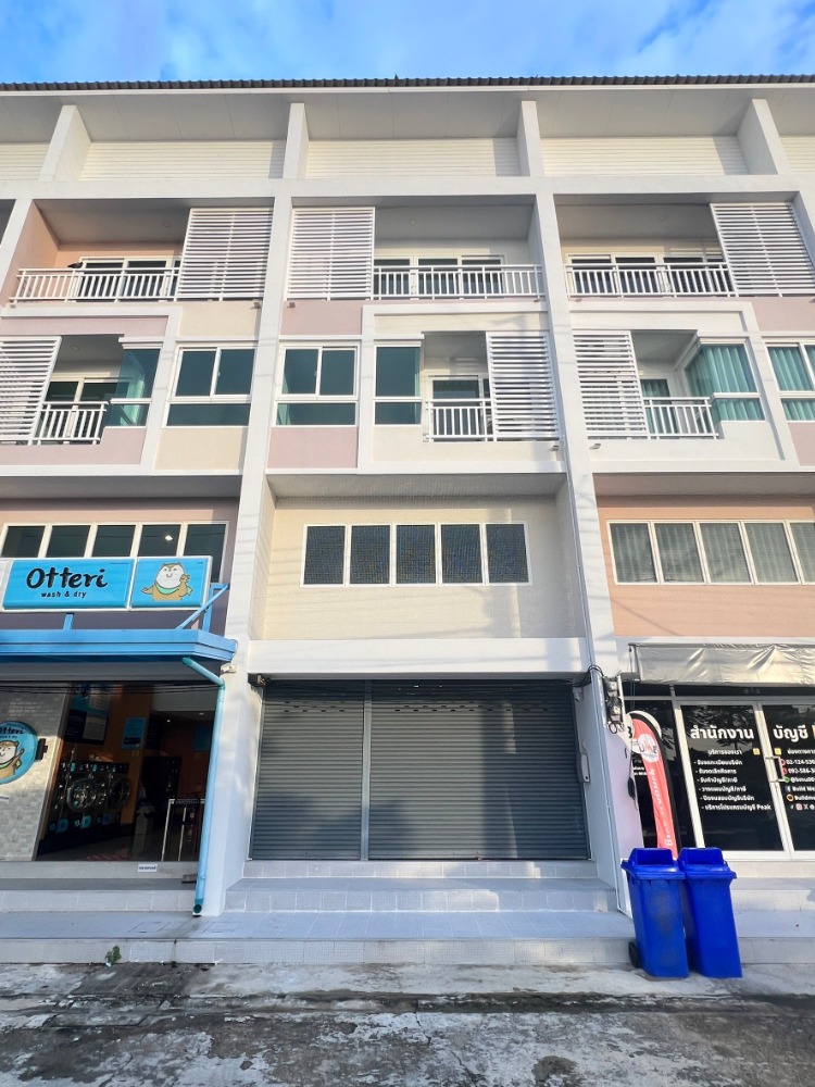 ให้เช่าอาคารพาณิชย์นนทบุรี บางใหญ่ บางบัวทอง : ให้เช่าโฮมออฟฟิศ 3 ชั้น-มีชั้นลอย ติดถนนเมนโครงการหมู่บ้านคุณาลัย เวสต์เกต (ถนนบ้านกล้วย-ไทรน้อย)