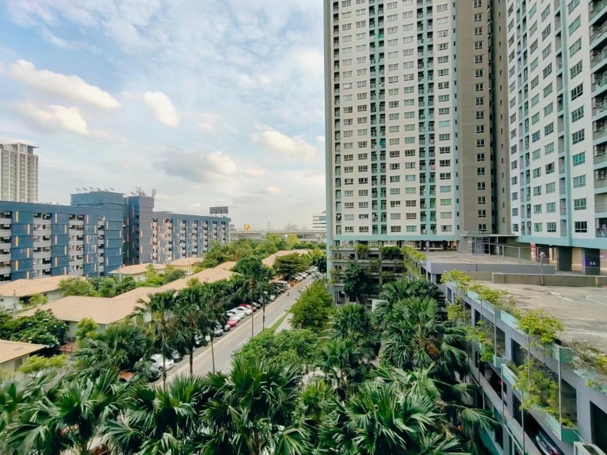 For SaleCondoRattanathibet, Sanambinna : 💵Sold with tenant💵 Lumpini Park Rattanathibet near Bang Krasor BTS station, only 30 meters away, convenient transportation, near Big C, good location, can be rented out all the time, never empty, good profit
