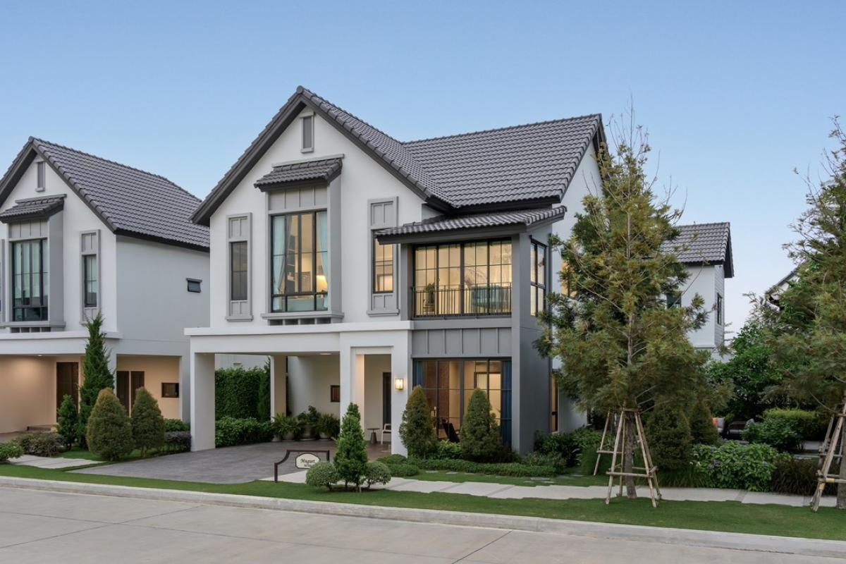 ขายบ้านลาดกระบัง สุวรรณภูมิ : 🎉𝐒𝐔𝐏𝐄𝐑 𝐃𝐄𝐀𝐋🎉สราญสิริ-รามคำแหง บ้านสวยสไตล์ 𝐌𝐨𝐝𝐞𝐫𝐧 𝐅𝐚𝐫𝐦𝐡𝐨𝐮𝐬𝐞 ใกล้รถไฟฟ้า เริ่มต้นเพียง 𝟕.𝟗𝟗 ล้าน* โทร📱𝟎𝟔𝟐-𝟓𝟐𝟔-𝟔𝟓𝟗𝟎