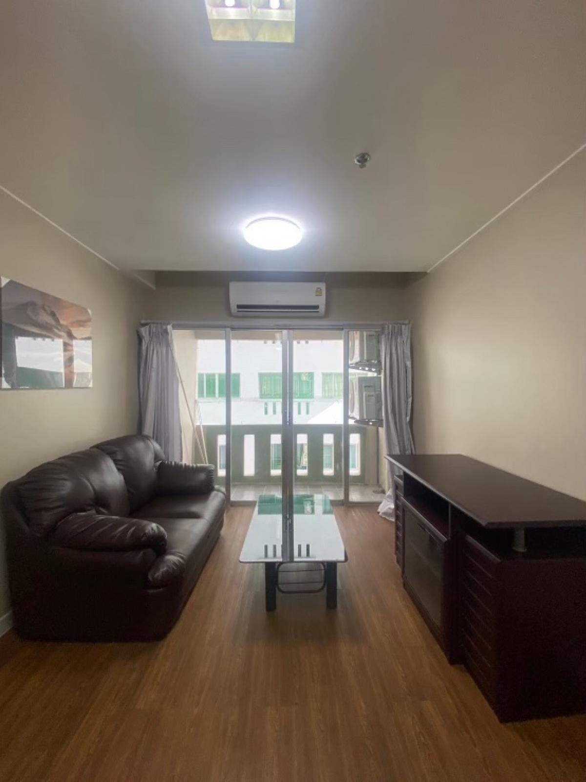 For SaleCondoPinklao, Charansanitwong : Urgent sale: Commonwealth Pinklao, 1.8 million, 1 bedroom, size 48 sq m, 16th floor, sold with tenant.