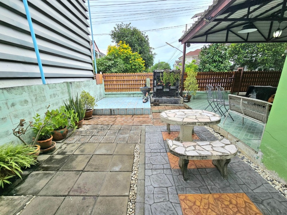 ขายบ้านมีนบุรี-ร่มเกล้า : ขาย บ้านเดี่ยว 2 ชั้น 4 ห้องนอน 51 ตารางวา หมู่บ้าน พนาสนธิ์ การ์เด้นโฮม 2 ถนนเลียบวารี 79 เขตหนองจอก กรุงเทพมหานคร