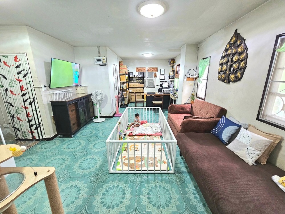 ขายบ้านมีนบุรี-ร่มเกล้า : ขาย บ้านเดี่ยว 2 ชั้น 4 ห้องนอน 51 ตารางวา หมู่บ้าน พนาสนธิ์ การ์เด้นโฮม 2 ถนนเลียบวารี 79 เขตหนองจอก กรุงเทพมหานคร