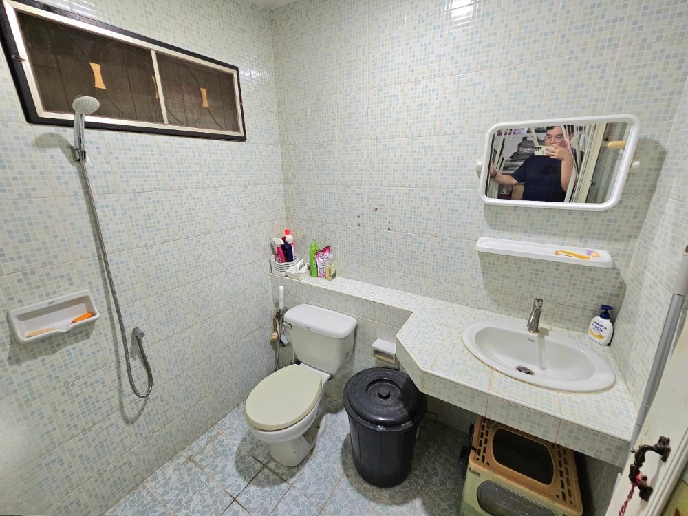 ขายบ้านมีนบุรี-ร่มเกล้า : ขาย บ้านเดี่ยว 2 ชั้น 4 ห้องนอน 51 ตารางวา หมู่บ้าน พนาสนธิ์ การ์เด้นโฮม 2 ถนนเลียบวารี 79 เขตหนองจอก กรุงเทพมหานคร