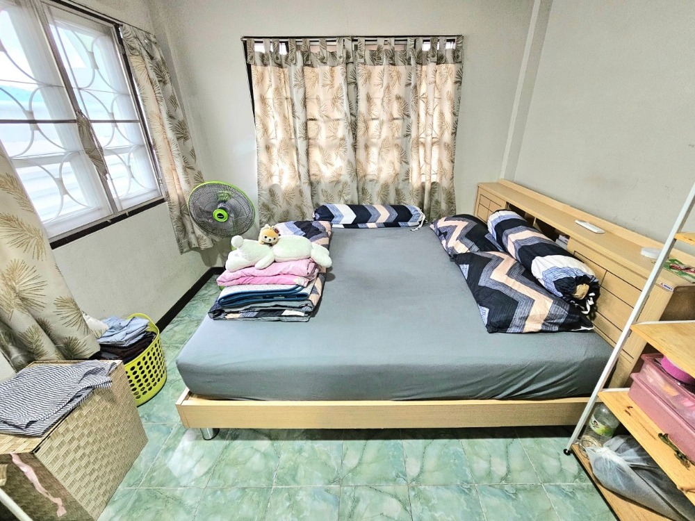 ขายบ้านมีนบุรี-ร่มเกล้า : ขาย บ้านเดี่ยว 2 ชั้น 4 ห้องนอน 51 ตารางวา หมู่บ้าน พนาสนธิ์ การ์เด้นโฮม 2 ถนนเลียบวารี 79 เขตหนองจอก กรุงเทพมหานคร