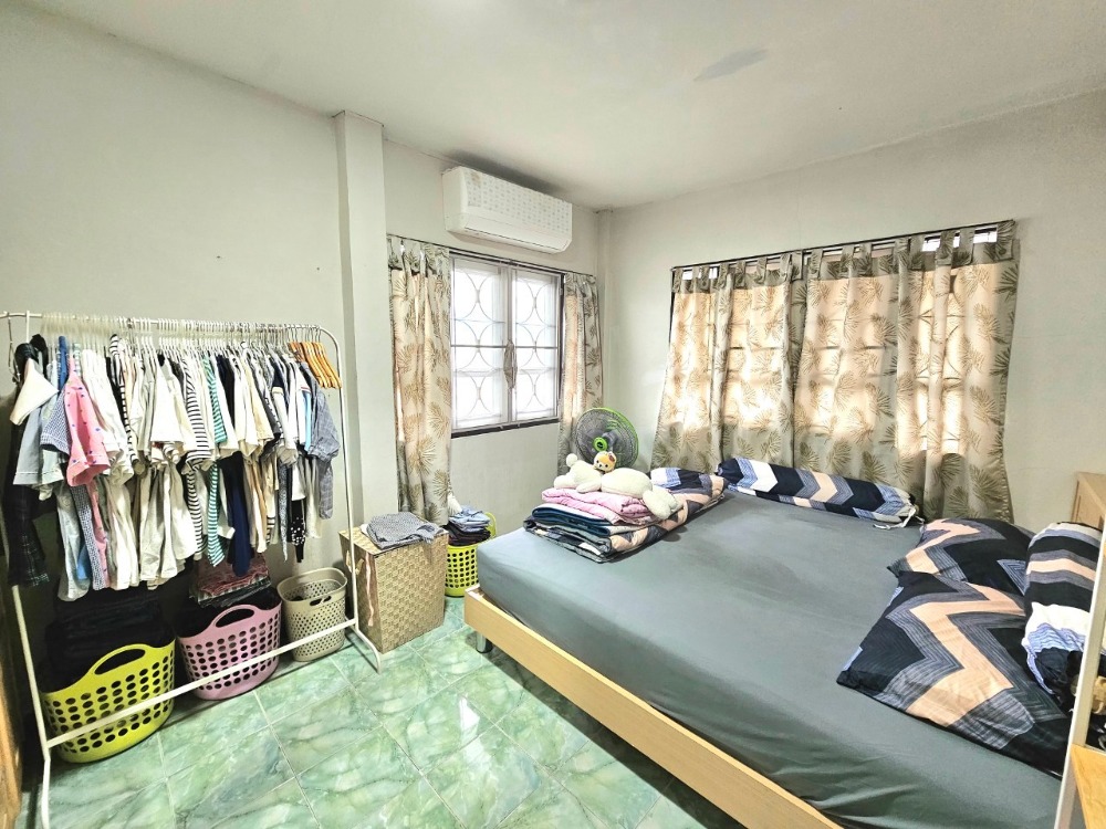 ขายบ้านมีนบุรี-ร่มเกล้า : ขาย บ้านเดี่ยว 2 ชั้น 4 ห้องนอน 51 ตารางวา หมู่บ้าน พนาสนธิ์ การ์เด้นโฮม 2 ถนนเลียบวารี 79 เขตหนองจอก กรุงเทพมหานคร