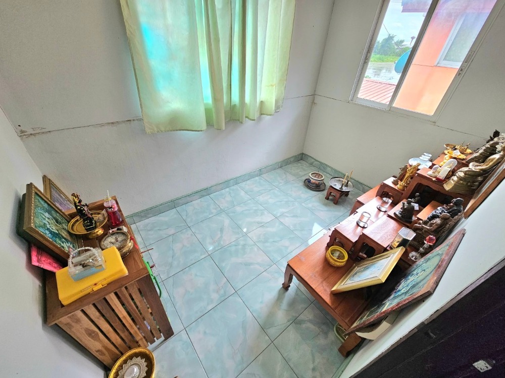 ขายบ้านมีนบุรี-ร่มเกล้า : ขาย บ้านเดี่ยว 2 ชั้น 4 ห้องนอน 51 ตารางวา หมู่บ้าน พนาสนธิ์ การ์เด้นโฮม 2 ถนนเลียบวารี 79 เขตหนองจอก กรุงเทพมหานคร