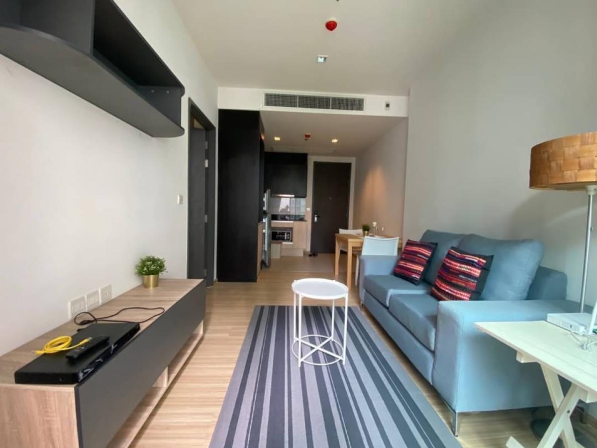 ให้เช่าคอนโดสุขุมวิท อโศก ทองหล่อ : Edge skv23 | For rent 30k🔥 1 bed 45sqm 🛋️  Asok station 🚉 Sukhumvit 23 🛋️
