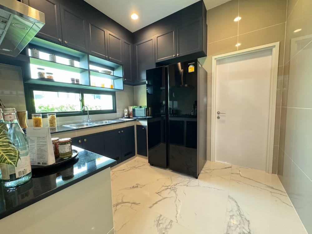 For SaleHouseVipawadee, Don Mueang, Lak Si : Setthasiri Don Mueang Special price 🔥 𝟐𝟐.𝟓𝟗 million* Full discount 𝟕𝟓 Sq.* 𝟰 Sleep 𝟱 Bathroom 📱𝟬𝟴𝟭-𝟵𝟴𝟯-𝟲𝟲𝟮𝟱