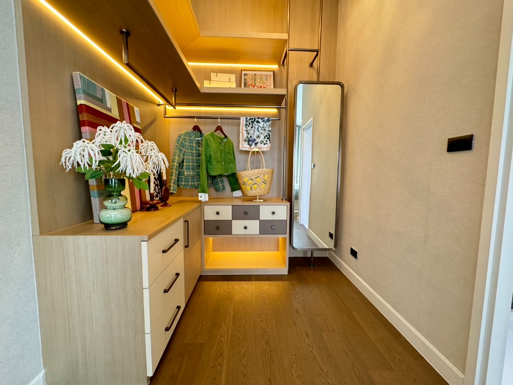 For SaleHouseVipawadee, Don Mueang, Lak Si : Setthasiri Don Mueang Special price 🔥 𝟐𝟐.𝟓𝟗 million* Full discount 𝟕𝟓 Sq.* 𝟰 Sleep 𝟱 Bathroom 📱𝟬𝟴𝟭-𝟵𝟴𝟯-𝟲𝟲𝟮𝟱