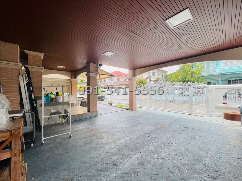 ขายบ้านเกษตร นวมินทร์ ลาดปลาเค้า : ขายบ้าน 2 ชั้น รีโนเวทใหม่ พื้นที่ 70 ตรว. หมู่บ้านชลลดา รามอินทรา 3นอน 2น้ำ หน้าบ้านหันทางทิศเหนือ