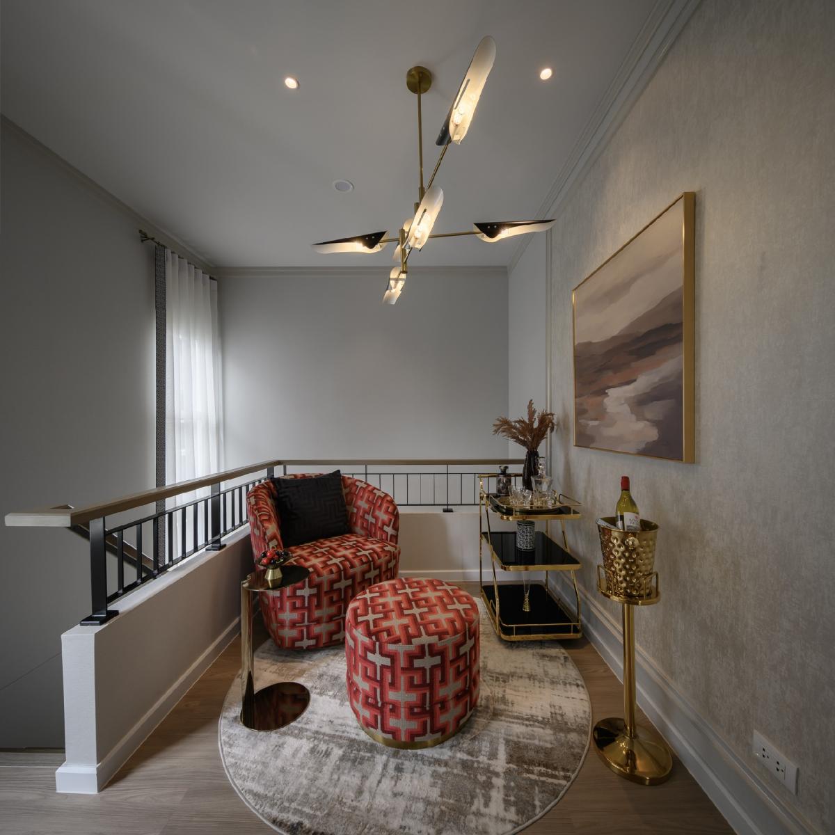 For SaleHouseSamut Prakan,Samrong : 🔥 For sale!!! 🏡 Saransiri Srinakarin Phraeksa from 𝐬𝐚𝐧𝐬𝐢𝐫𝐢 Luxurious single-family home, the largest common area in this area, near BTS Green Line Sukhumvit, 4 bedrooms, 4 bathrooms, size 88.30 sq.w., starting price only 10.79 million ba