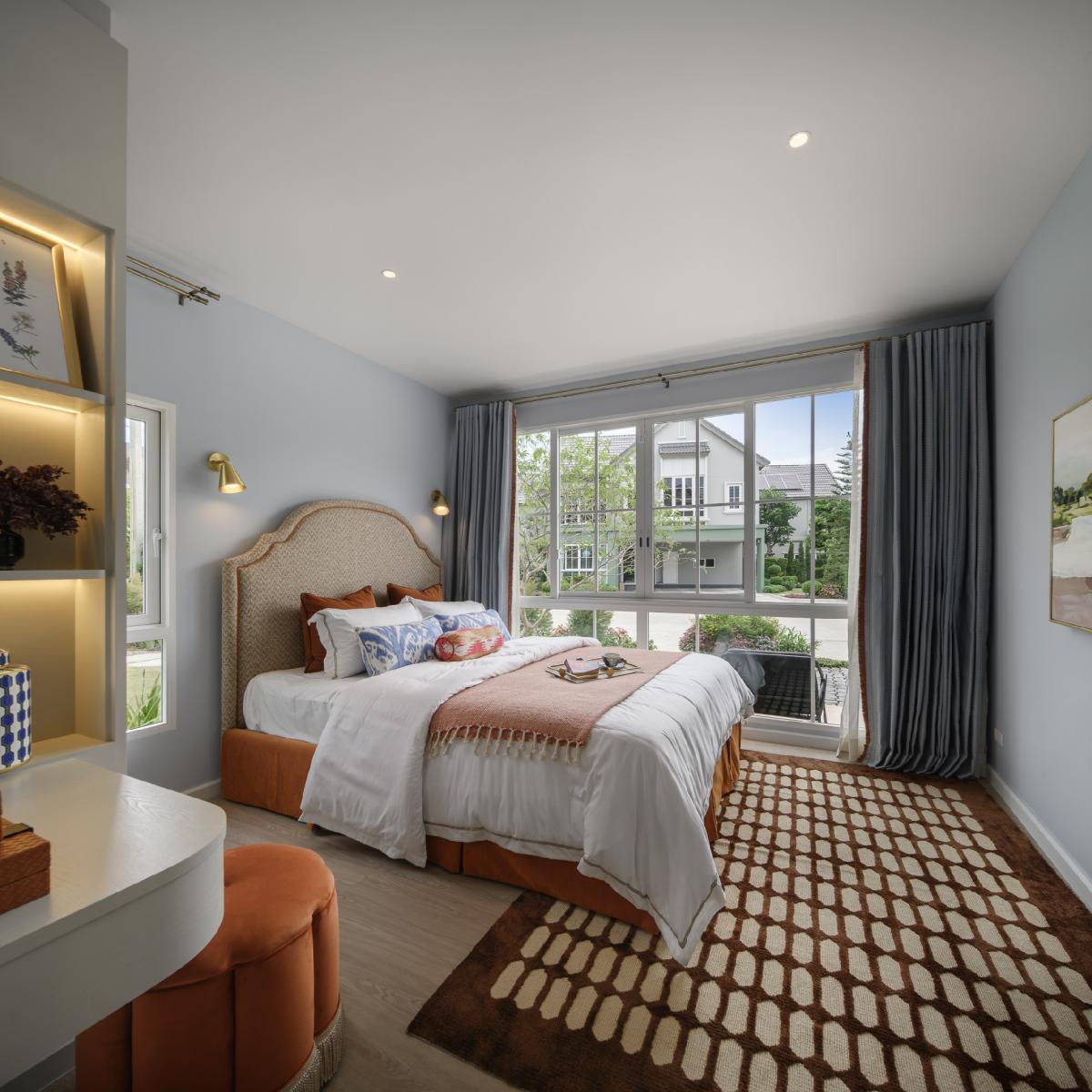 For SaleHouseSamut Prakan,Samrong : 🔥 For sale!!! 🏡 Saransiri Srinakarin Phraeksa from 𝐬𝐚𝐧𝐬𝐢𝐫𝐢 Luxurious single-family home, the largest common area in this area, near BTS Green Line Sukhumvit, 4 bedrooms, 4 bathrooms, size 88.30 sq.w., starting price only 10.79 million ba