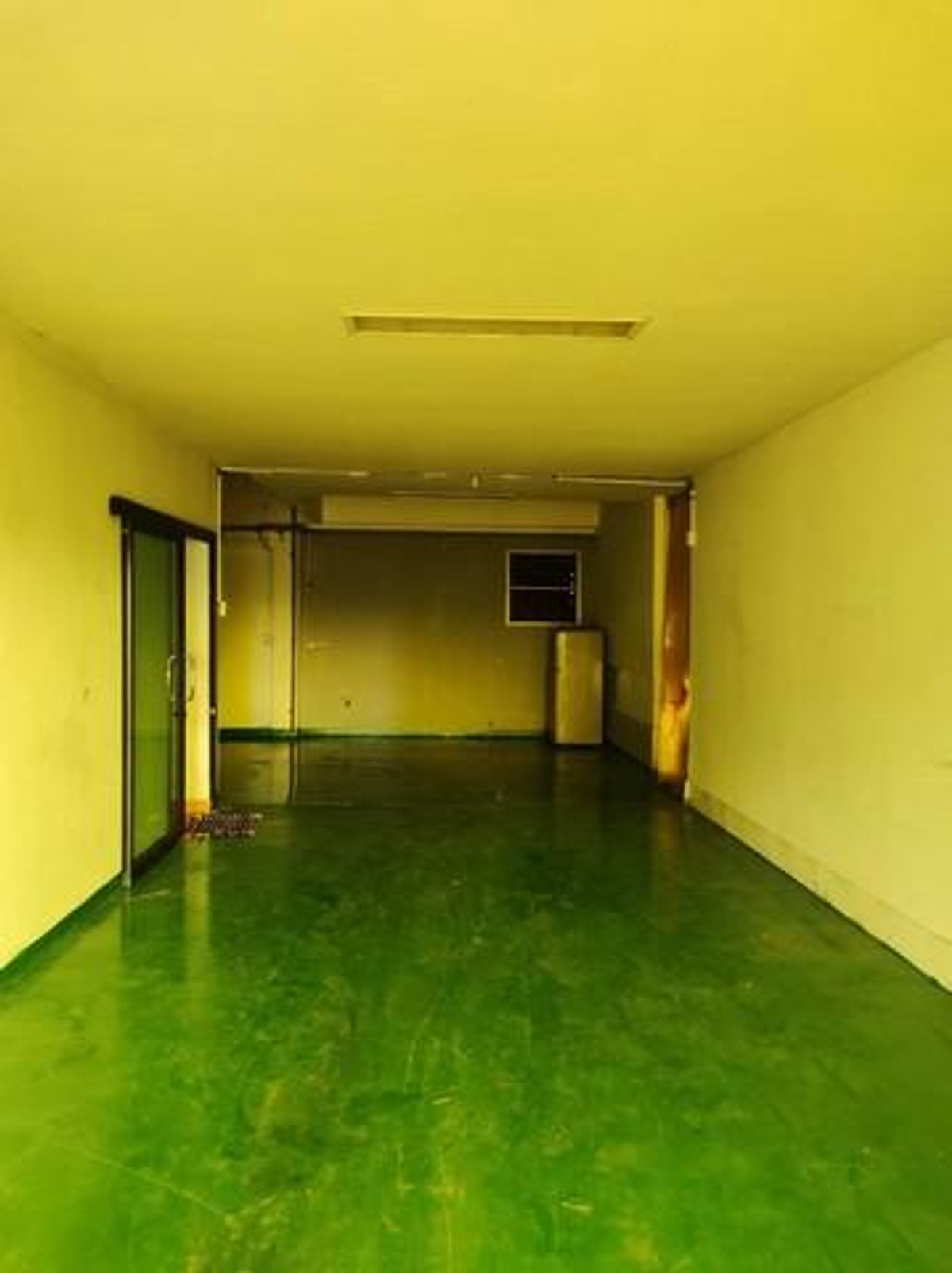 ให้เช่าโรงงานปทุมธานี รังสิต ธรรมศาสตร์ : ให้เช่าโรงงาน 350 ตร.ม.ย่านลาดหลุมแก้วเหมาะสำหรับผลิตอาหาร อาหารเสริม อาคารสร้างถูกต้องตามแบบ อย. พร้อมใช้งานทันที ใกล้ถนนหมายเลข40 ใกล้ศูนย์กระจายสินค้า7 โลตัสบางบัวทอง