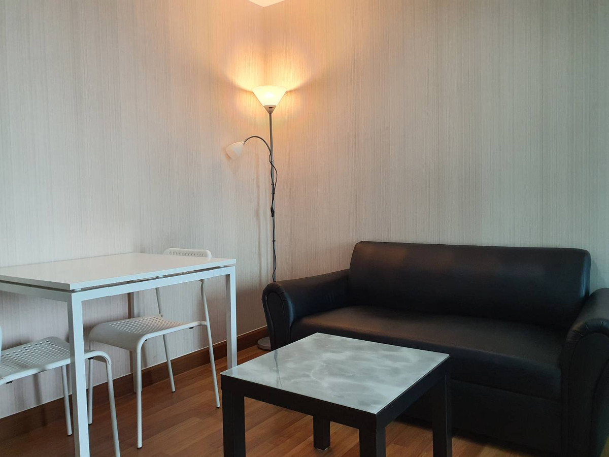 For RentCondoBang Sue, Wong Sawang, Tao Pun : Condo for rent, Regent Home Bang Son Phase 27, beautiful room, Building B, 24th floor, open view, north, rent 8,000 baht 