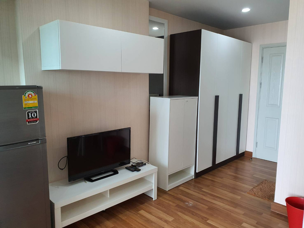 For RentCondoBang Sue, Wong Sawang, Tao Pun : Condo for rent, Regent Home Bang Son Phase 27, beautiful room, Building B, 24th floor, open view, north, rent 8,000 baht 
