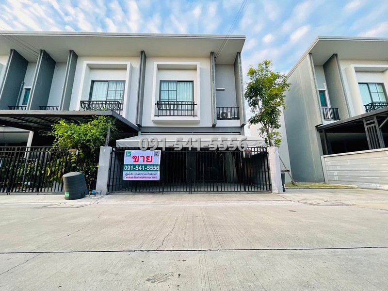 For SaleTownhomeBangna, Bearing, Lasalle : For sale: 2-storey townhouse, corner unit, Britannia Megatown Bangna, area 21.2 sq m, decorated in a white tone, pleasing to the eye.