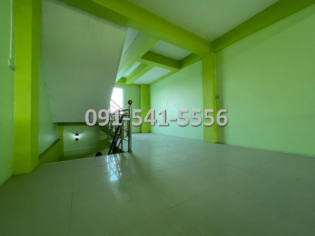 ขายอาคารพาณิชย์สระบุรี : ขายตึกแถว 3.5 ชั้น ตกแต่งใหม่พร้อมเข้าอยู่ 20 ตารางวา ริมถนนระพีพัฒน์ฝั่งซ้าย หนองแค สระบุรี