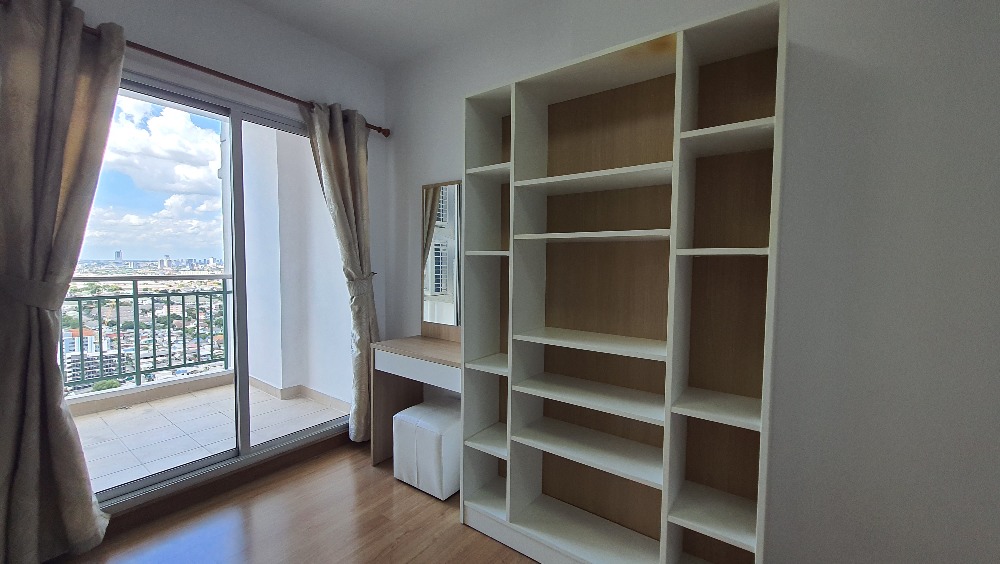 For SaleCondoRattanathibet, Sanambinna : Sale condo<Supalai 1 Bed>cheapest condo at MRT Supalai Park Khaerai-Ngamwongwan, Nonthaburi, High Fl. Very clean room. ready to move in