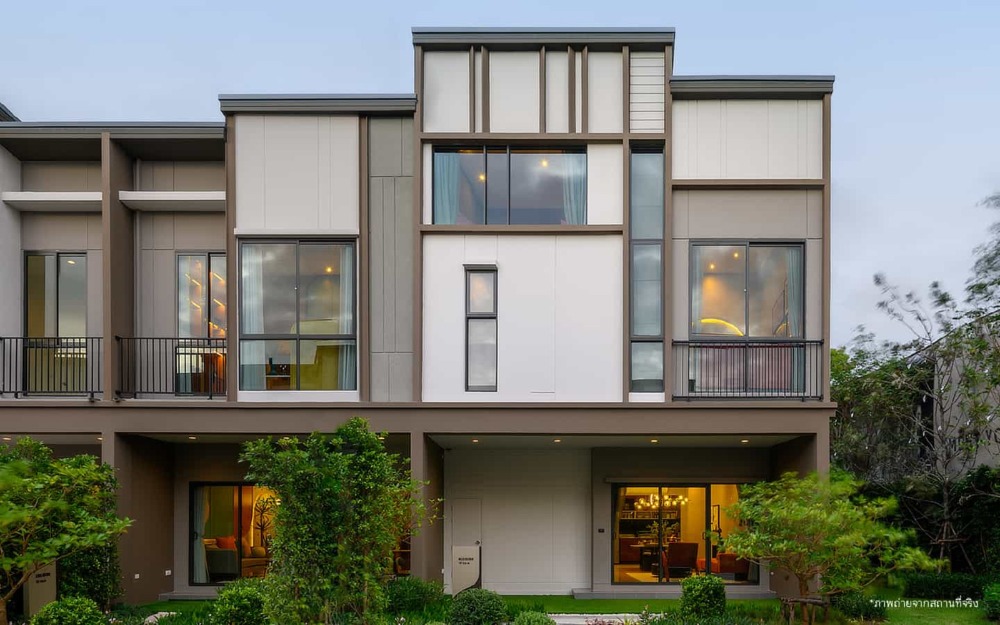 For SaleTownhomeBangna, Bearing, Lasalle : For sale!! Model townhouse, fully furnished, ready to move in, 5.2 meters wide, modern style, near Mega & Ikea Bangna, Central Bangna and international schools.