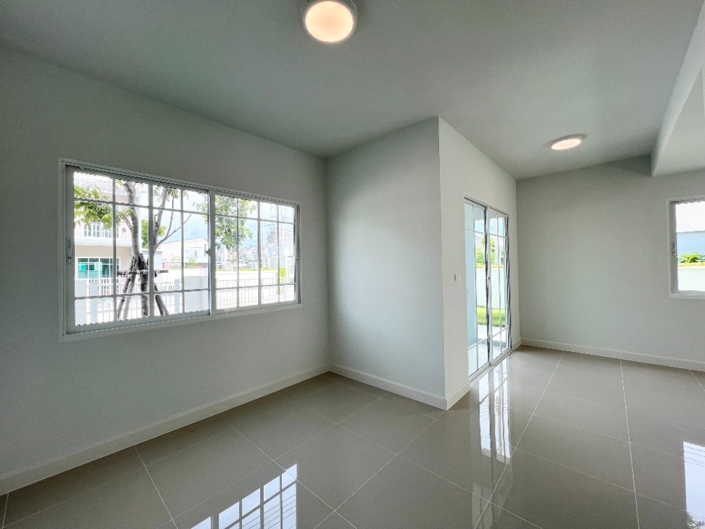 For SaleTownhomeBangna, Bearing, Lasalle : For sale: 2-storey townhouse, 4 bedrooms, Ariya The Village Bangna, Ring Road 4, near Mega Bangna, corner house, new, never lived in