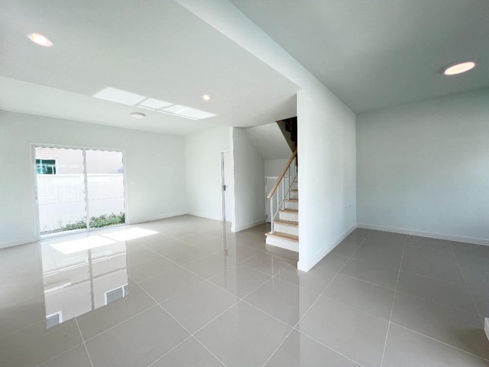 For SaleTownhomeBangna, Bearing, Lasalle : For sale: 2-storey townhouse, 4 bedrooms, Ariya The Village Bangna, Ring Road 4, near Mega Bangna, corner house, new, never lived in