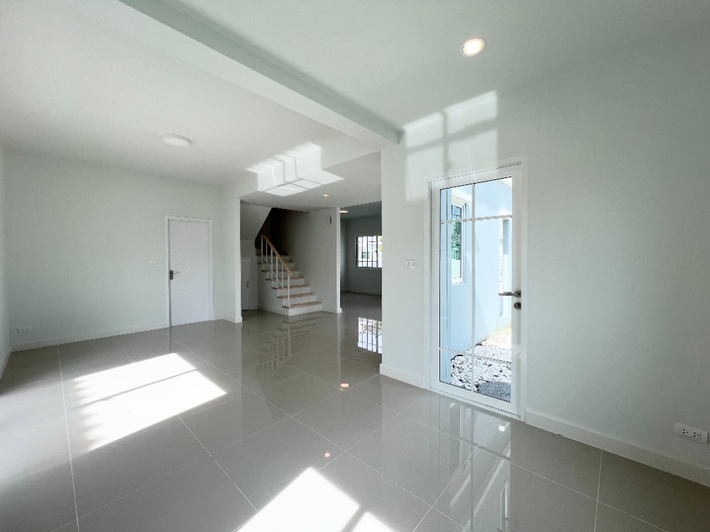 For SaleTownhomeBangna, Bearing, Lasalle : For sale: 2-storey townhouse, 4 bedrooms, Ariya The Village Bangna, Ring Road 4, near Mega Bangna, corner house, new, never lived in