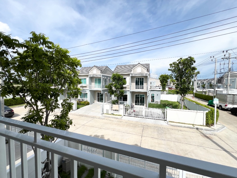 For SaleTownhomeBangna, Bearing, Lasalle : For sale: 2-storey townhouse, 4 bedrooms, Ariya The Village Bangna, Ring Road 4, near Mega Bangna, corner house, new, never lived in