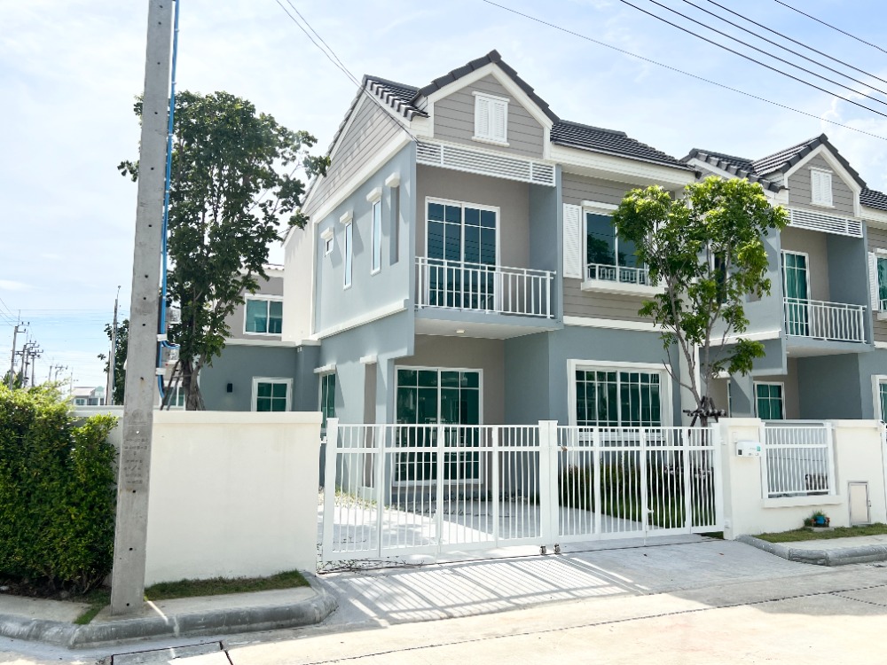 For SaleTownhomeBangna, Bearing, Lasalle : For sale: 2-storey townhouse, 4 bedrooms, Ariya The Village Bangna, Ring Road 4, near Mega Bangna, corner house, new, never lived in