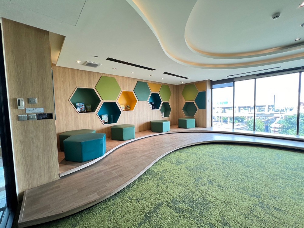 For SaleCondoOnnut, Udomsuk : Fully furnished condo, ready to move in, Chao Phraya River view, price 3.99 million baht, free transfer