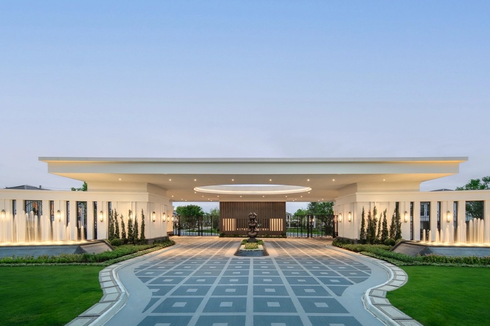 ขายบ้านลาดกระบัง สุวรรณภูมิ : 🔥 𝙎𝙃𝙊𝘾𝙆 𝘿𝙀𝘼𝙇 🔥 เศรษฐสิริ บางนา-สุวรรณภูมิ  บ้านเดี่ยวสุดหรู สไตล์ โมเดิร์นคลาสสิค บนทำเลเศรษฐกิจแห่งใหม่ 𝟒ห้องนอน 𝟒ห้องน้ำ 𝟐𝟒𝟕 ตรม.เริ่ม 𝟏𝟐.𝟎𝟎 ล้าน*📱 𝟎𝟔𝟏-𝟒𝟓𝟎𝟎𝟗𝟒𝟒