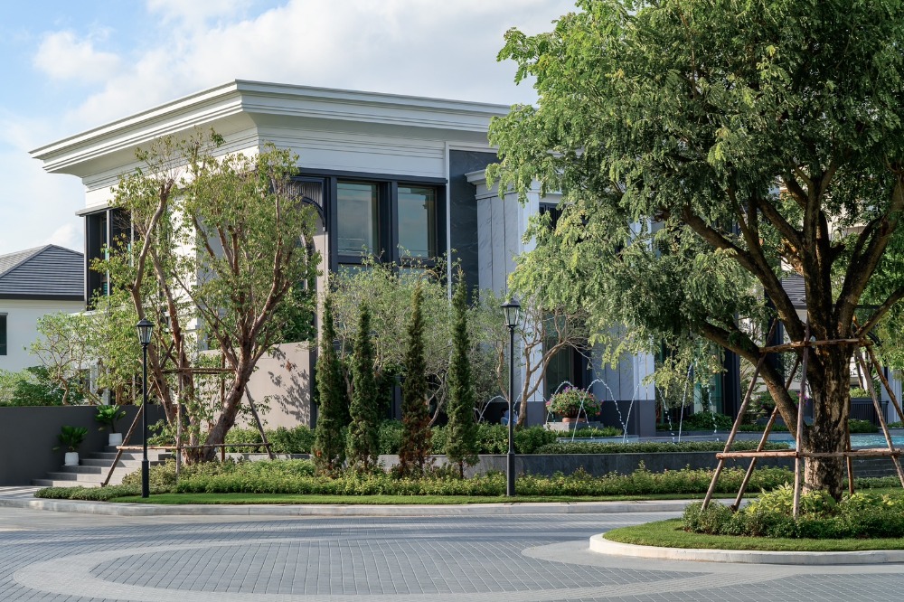 ขายบ้านลาดกระบัง สุวรรณภูมิ : 🔥 𝙎𝙃𝙊𝘾𝙆 𝘿𝙀𝘼𝙇 🔥 เศรษฐสิริ บางนา-สุวรรณภูมิ  บ้านเดี่ยวสุดหรู สไตล์ โมเดิร์นคลาสสิค บนทำเลเศรษฐกิจแห่งใหม่ 𝟒ห้องนอน 𝟒ห้องน้ำ 𝟐𝟒𝟕 ตรม.เริ่ม 𝟏𝟐.𝟎𝟎 ล้าน*📱 𝟎𝟔𝟏-𝟒𝟓𝟎𝟎𝟗𝟒𝟒