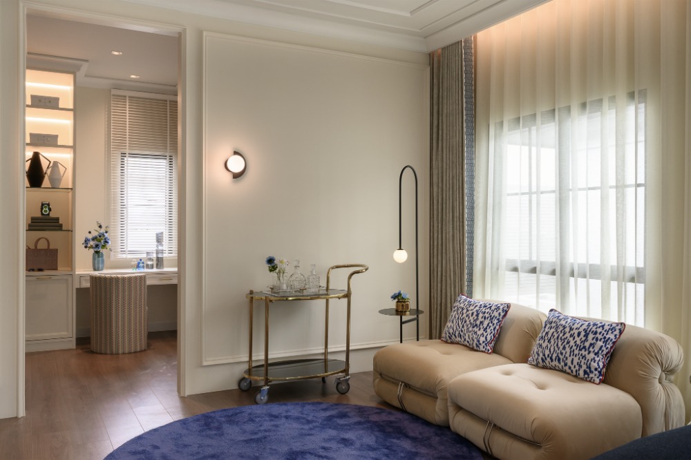 ขายบ้านลาดกระบัง สุวรรณภูมิ : 🔥 𝙎𝙃𝙊𝘾𝙆 𝘿𝙀𝘼𝙇 🔥 เศรษฐสิริ บางนา-สุวรรณภูมิ  บ้านเดี่ยวสุดหรู สไตล์ โมเดิร์นคลาสสิค บนทำเลเศรษฐกิจแห่งใหม่ 𝟒ห้องนอน 𝟒ห้องน้ำ 𝟐𝟒𝟕 ตรม.เริ่ม 𝟏𝟐.𝟎𝟎 ล้าน*📱 𝟎𝟔𝟏-𝟒𝟓𝟎𝟎𝟗𝟒𝟒